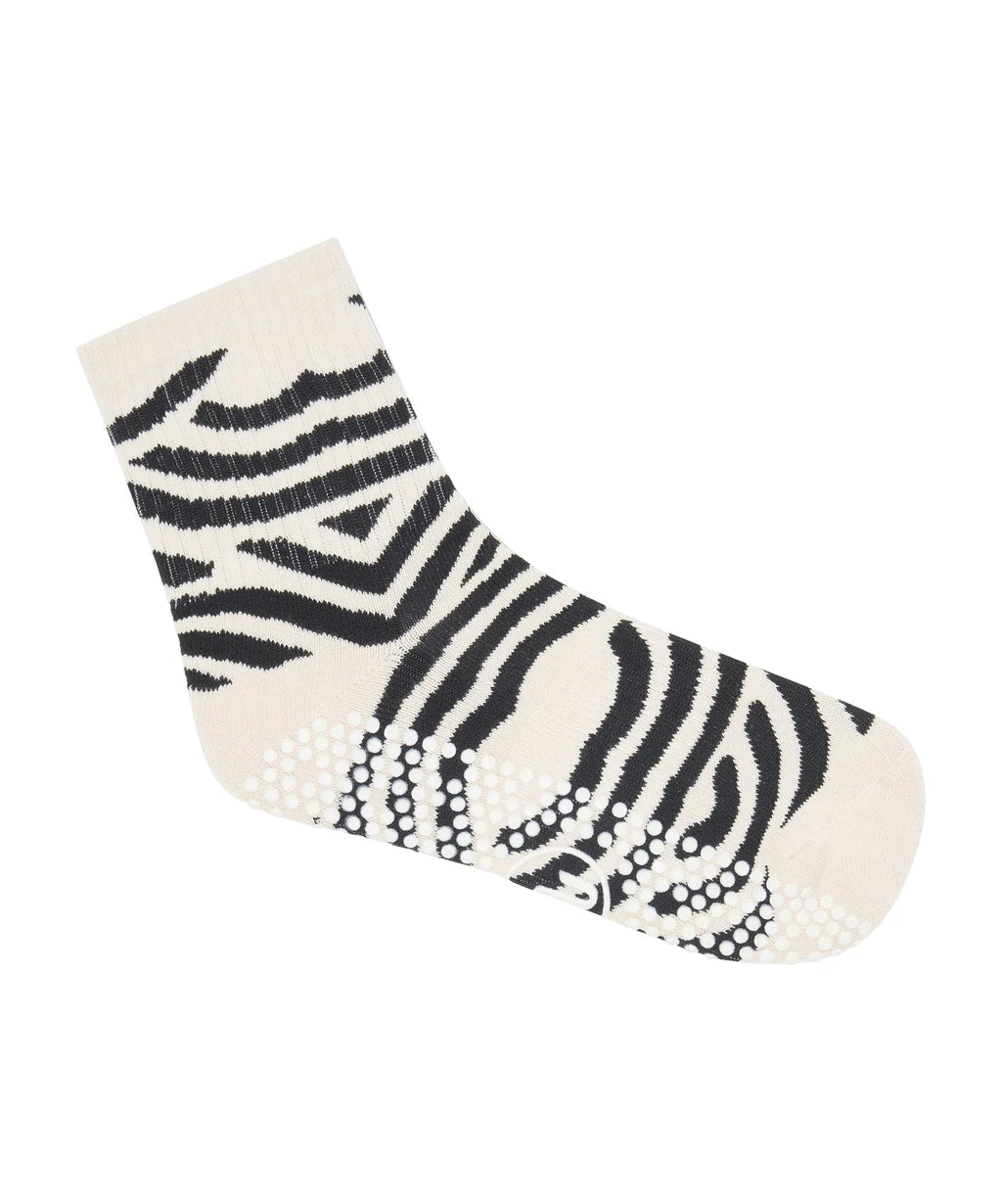 NON SLIP GRIP SOCKS