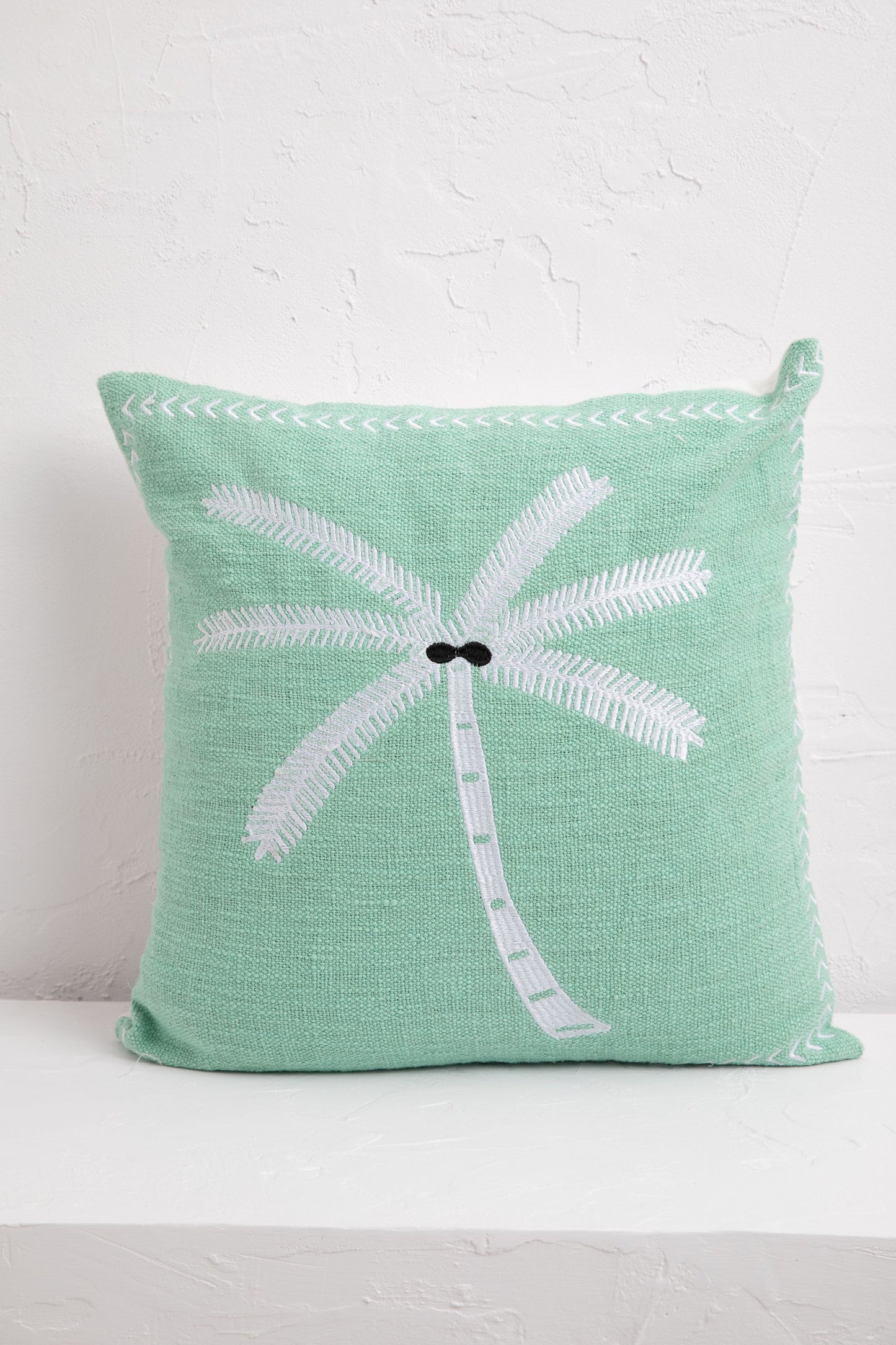 Balmy Palm Cushion